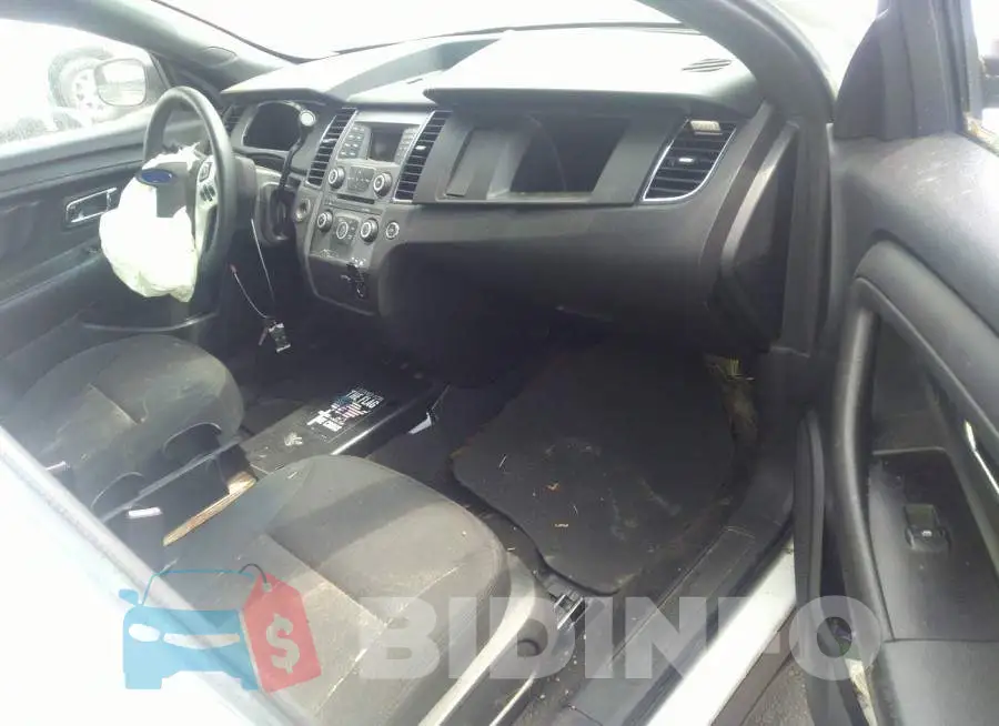 1FAHP2MK8GG132548 Photo# 5