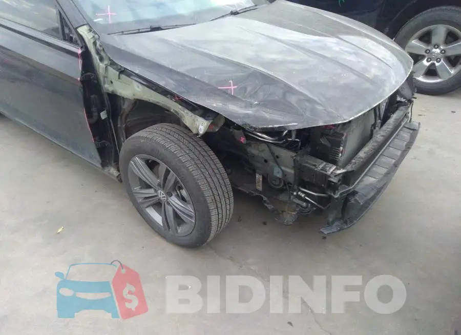 3VW7M7BU0NM026613 Photo# 6
