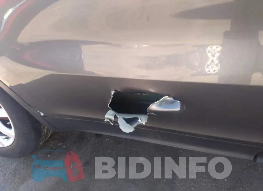WP1AA2AY8KDA17933 Photo# 6
