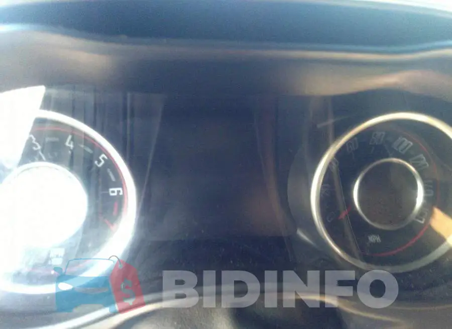 2C3CDZAG3FH757923 Photo# 7