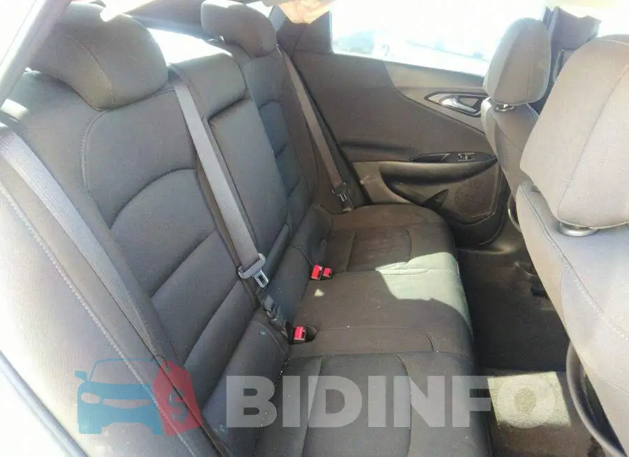 1G1ZD5ST2JF271309 Photo# 8