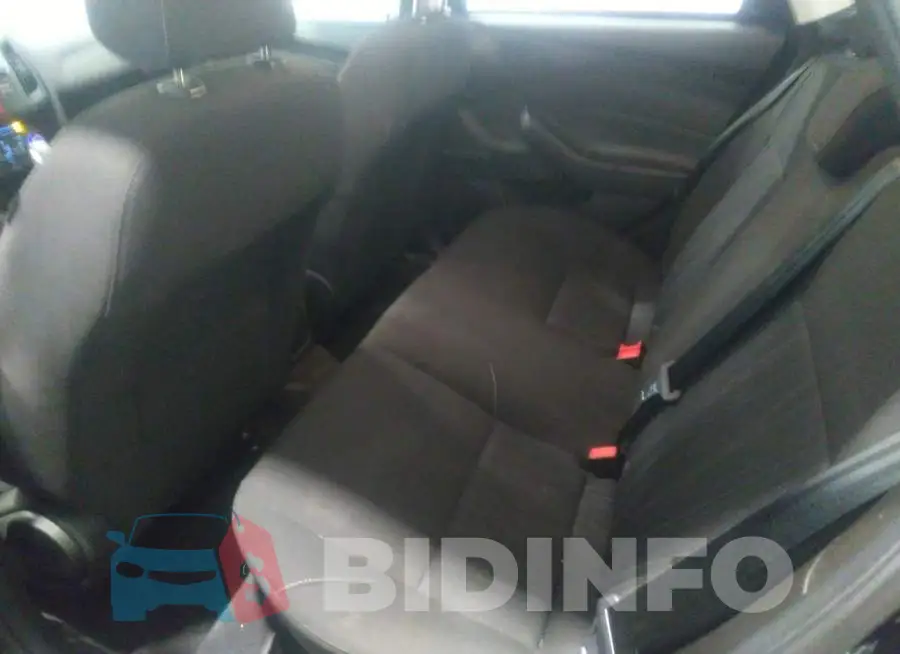 1FADP3E26GL296455 Photo# 8