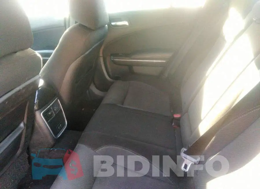 2C3CDXBG9FH771277 Photo# 8