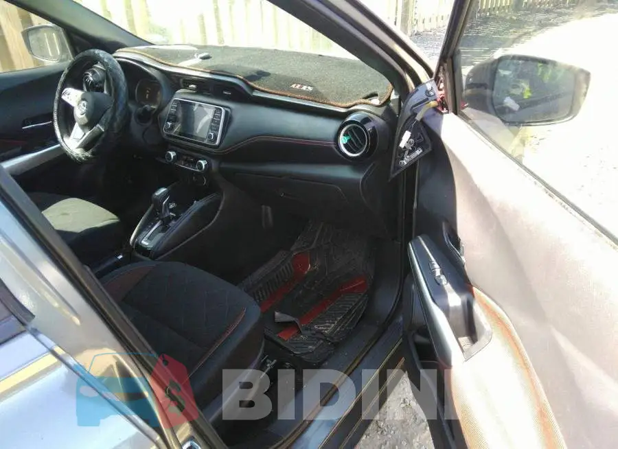 3N1CP5CU4JL529530 Photo# 5
