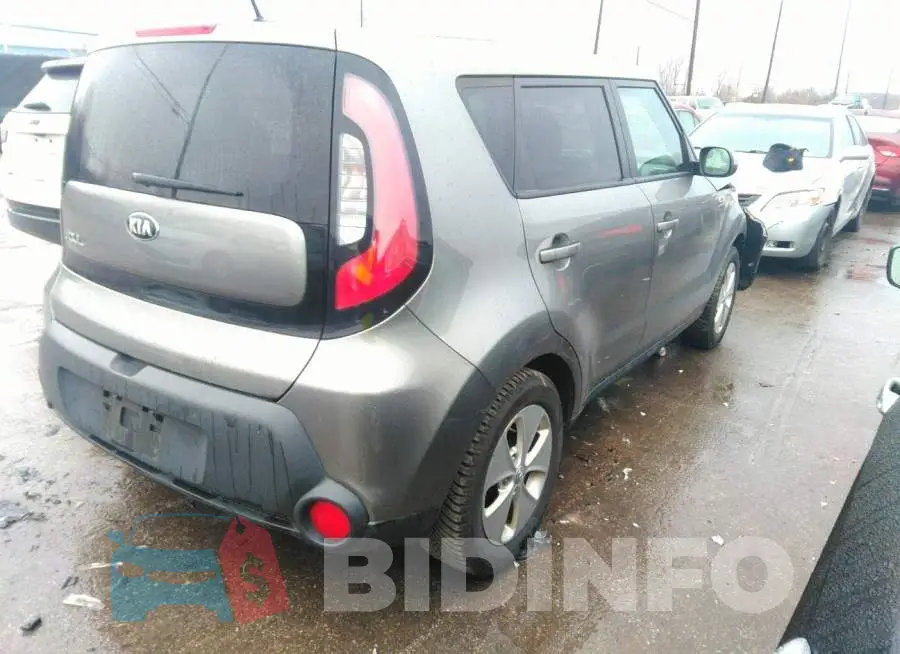 KNDJN2A25F7162143 Photo# 4