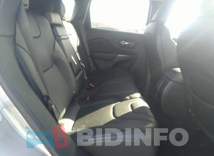 1C4PJLDB9KD129570 Photo# 8