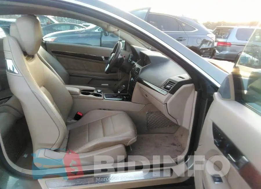 WDDKJ7DBXDF183393 Photo# 5