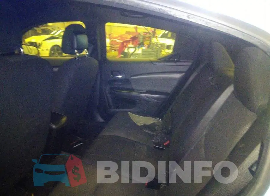 1C3CDZAB6DN741496 Photo# 8