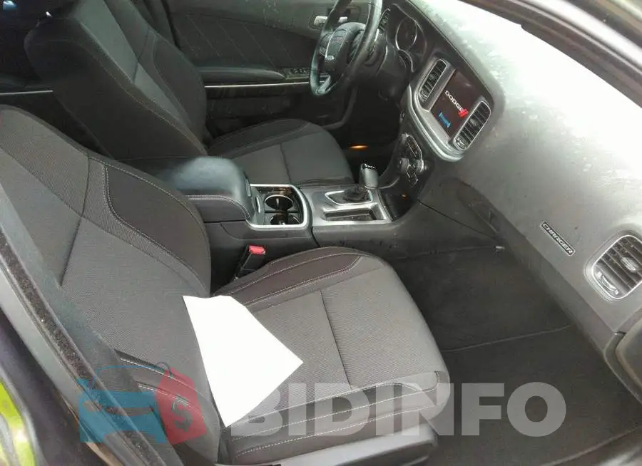 2C3CDXJG2LH102670 Photo# 5