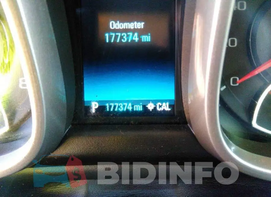 1G11E5SL2EF163577 Photo# 7