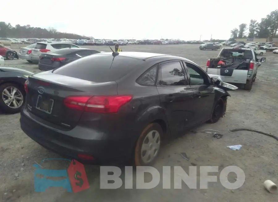 1FADP3E23FL353676 Photo# 4