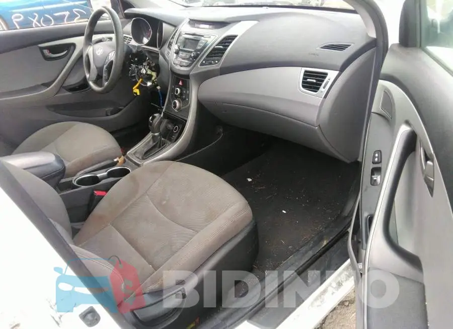 5NPDH4AE9GH784817 Photo# 5