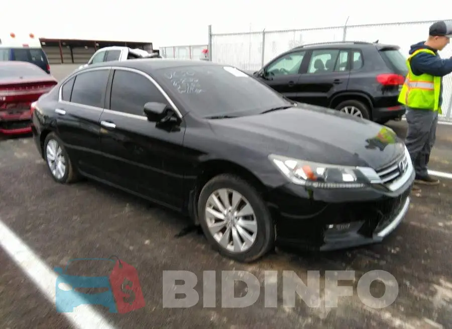 1HGCR2F82FA161191 Photo# 1