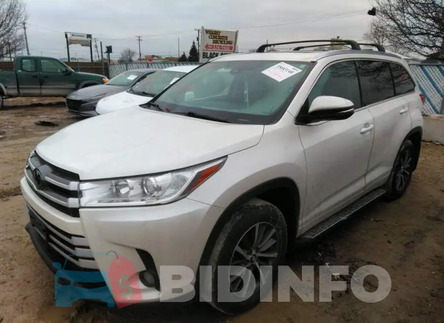 5TDJZRFH5JS883183 Photo# 2