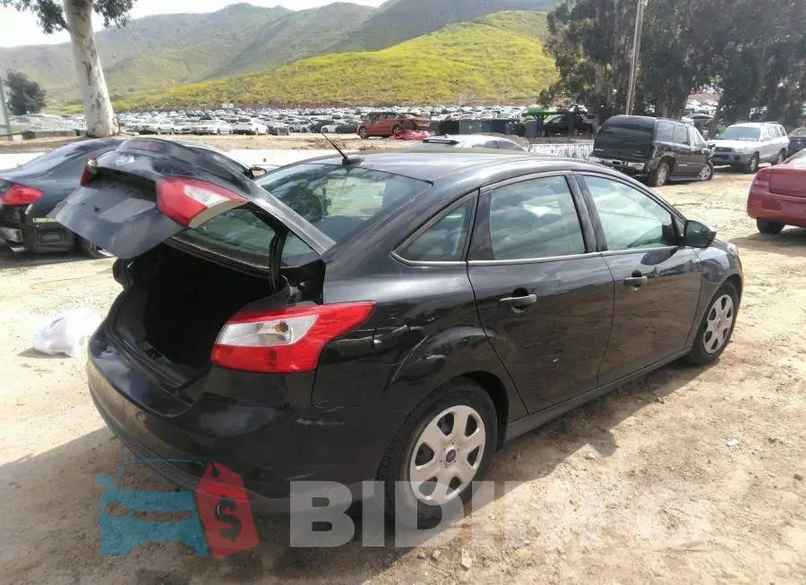 1FADP3E25DL210855 Photo# 4