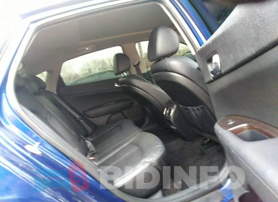 5XXGU4L35JG203028 Photo# 8