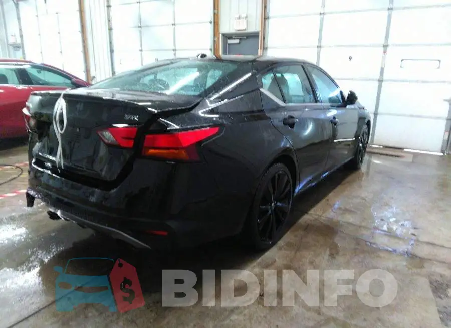 1N4BL4CV5KC145377 Photo# 4