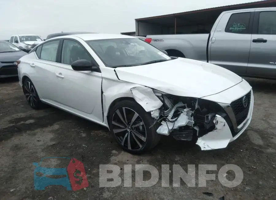 1N4BL4CV6NN360114 Photo# 1
