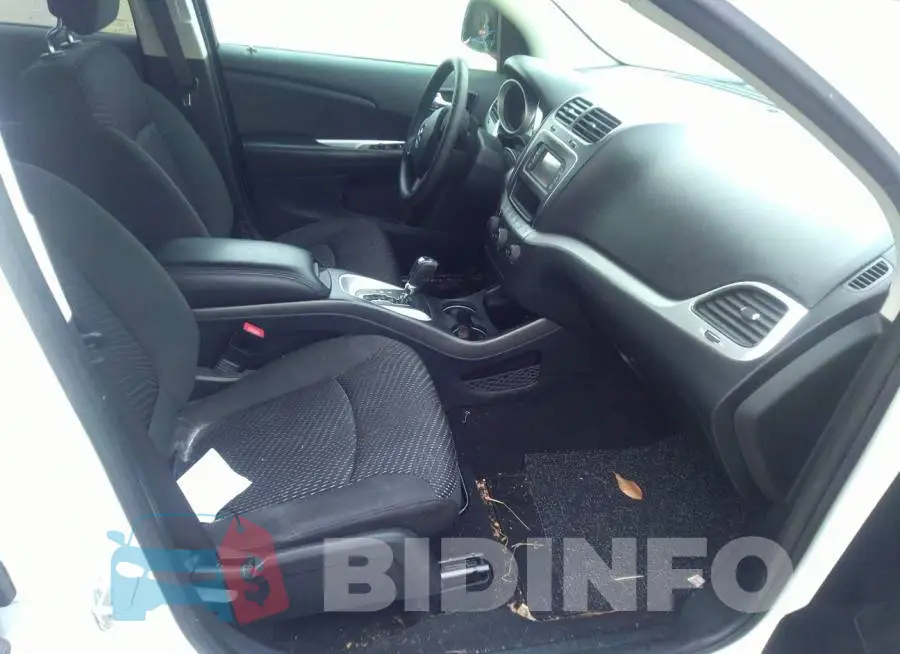3C4PDCAB6HT551293 Photo# 5