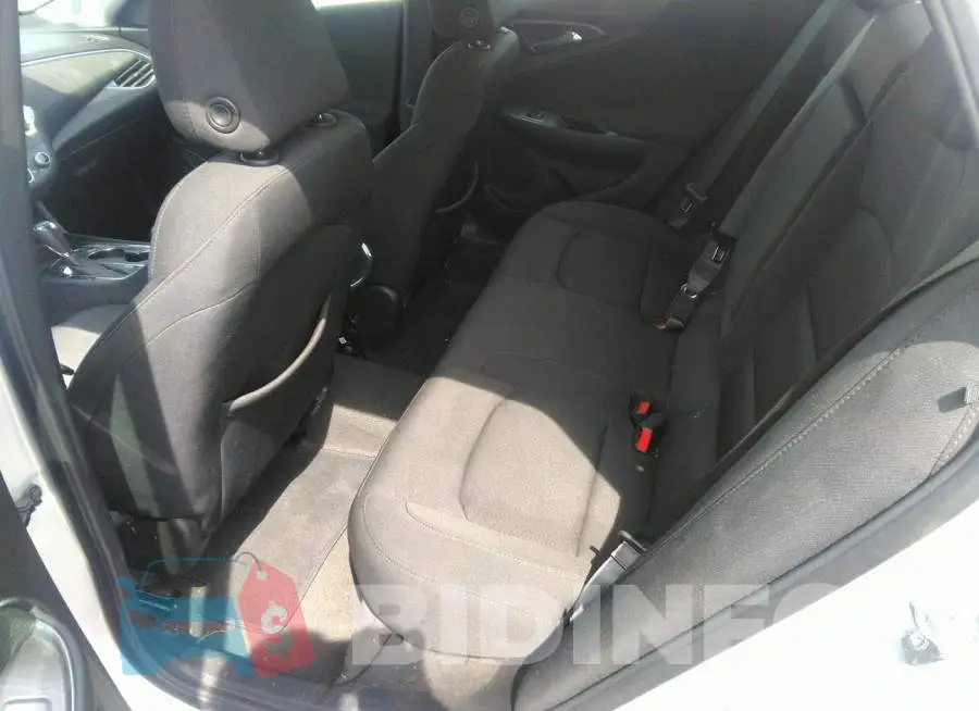 1G1ZD5ST5LF054646 Photo# 8