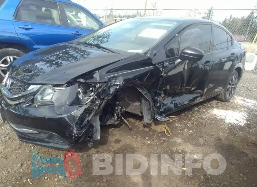 19XFB2F88EE217744 Photo# 2