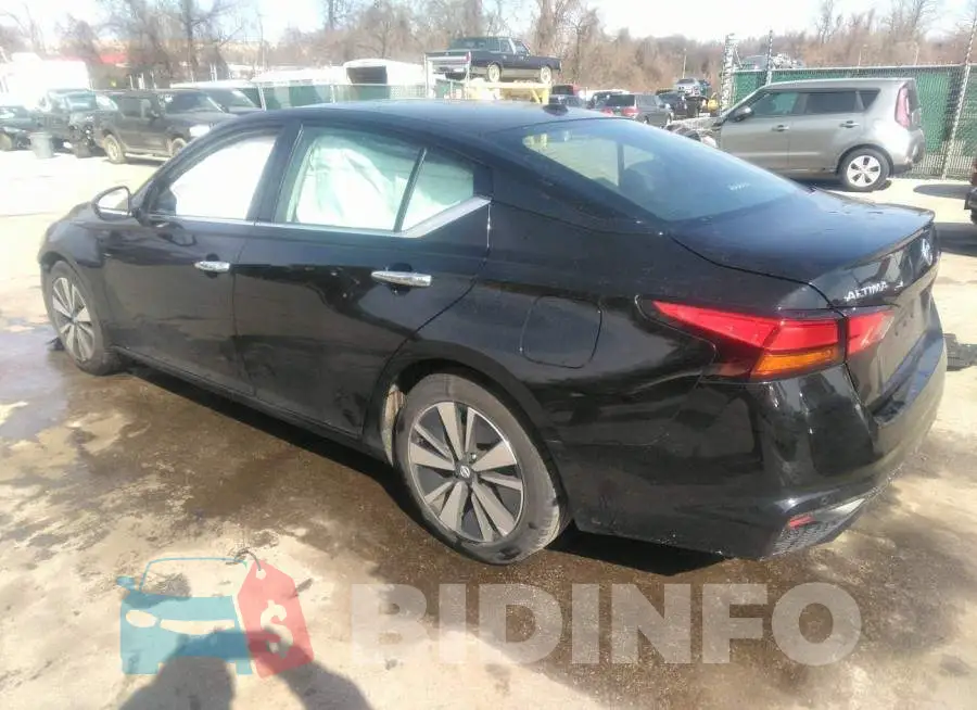 1N4BL4EV3KC160439 Photo# 3