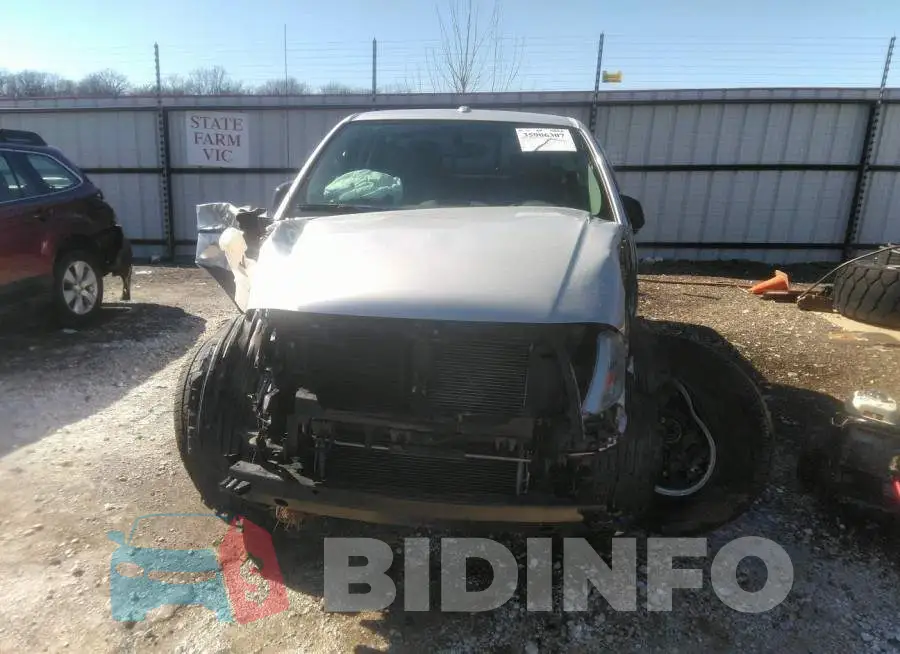 1N6AD0EV3GN715992 Photo# 6