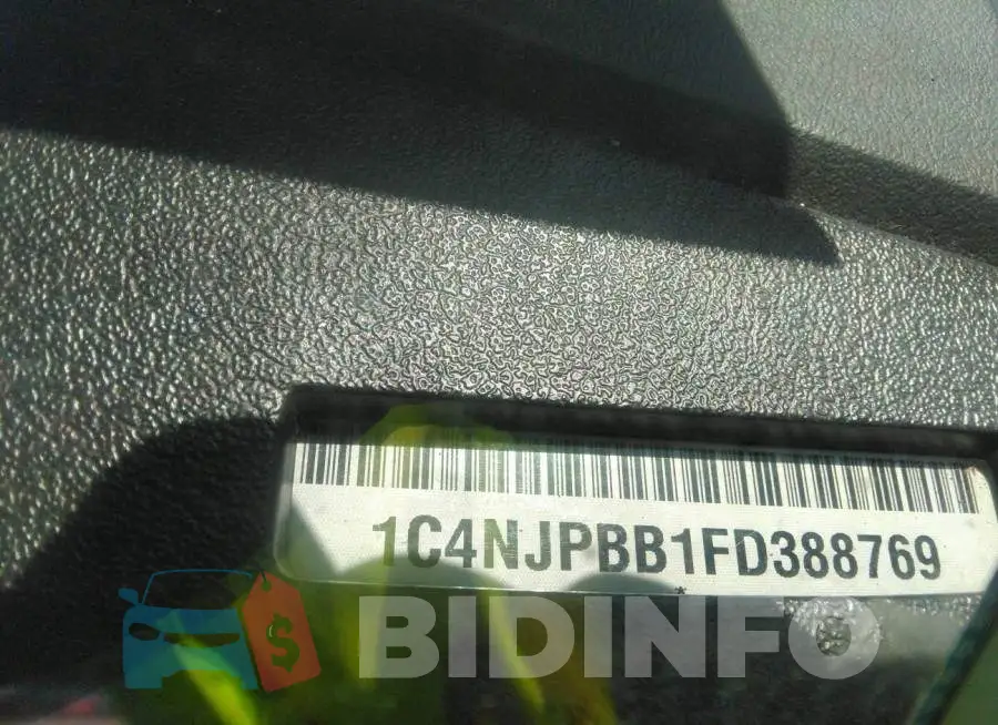 1C4NJPBB1FD388769 Photo# 9