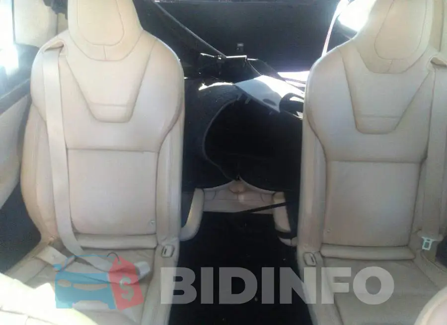 5YJXCBE20HF045657 Photo# 8