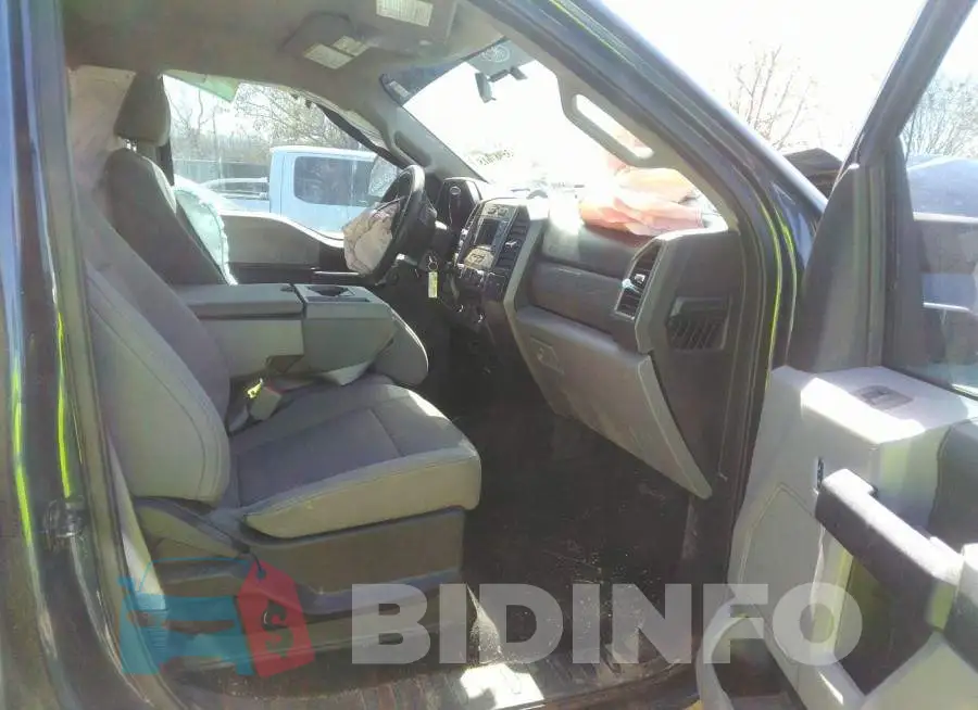 1FT7W2B68JEB35192 Photo# 5