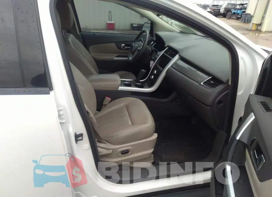 2FMDK3J95DBA93835 Photo# 5
