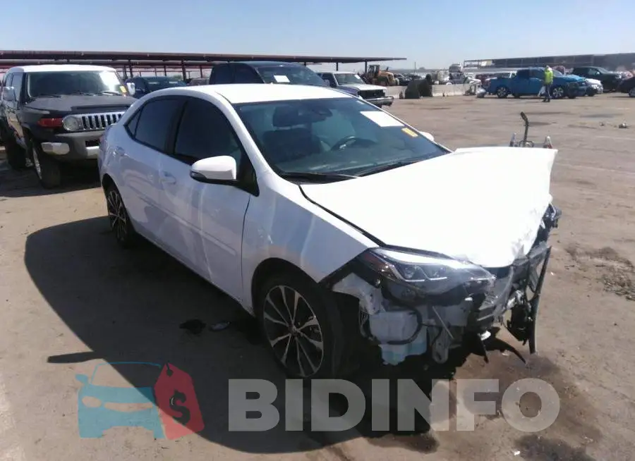 2T1BURHE4JC067757 Photo# 1