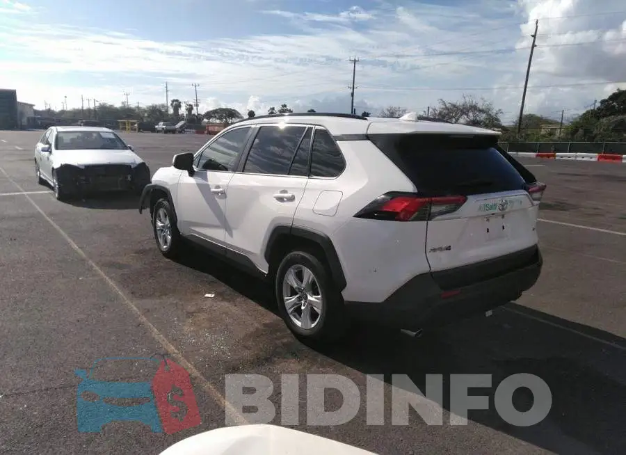 JTMW1RFV9LD042954 Photo# 3
