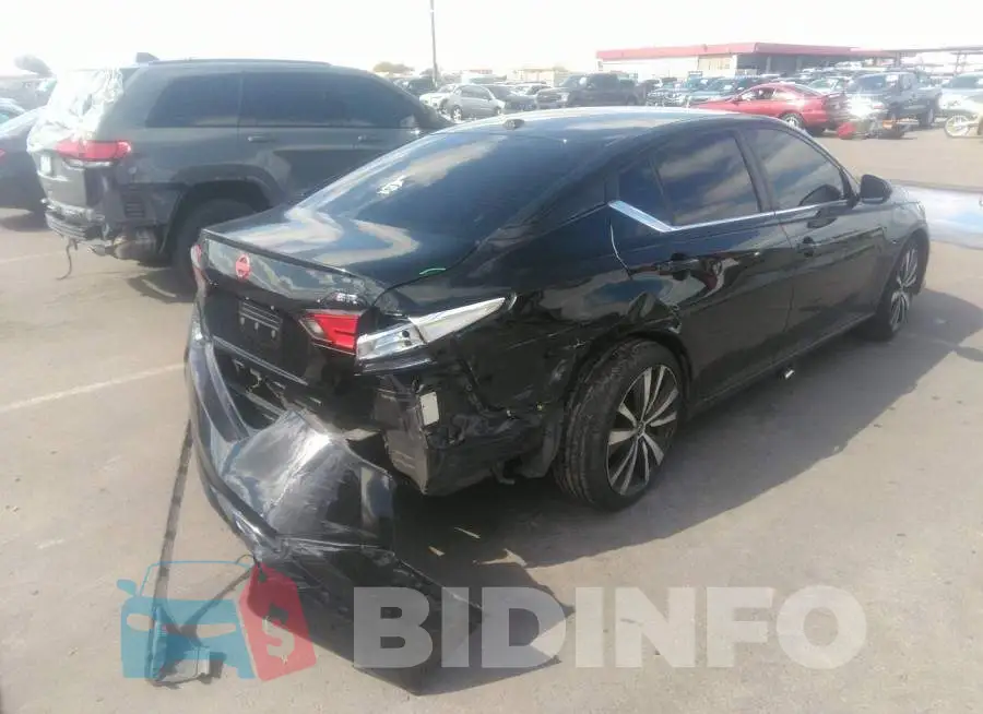 1N4BL4CV3KC145751 Photo# 4