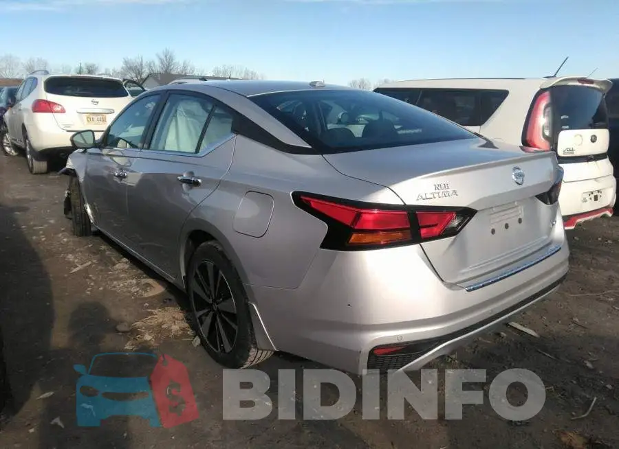 1N4BL4DWXMN418943 Photo# 3