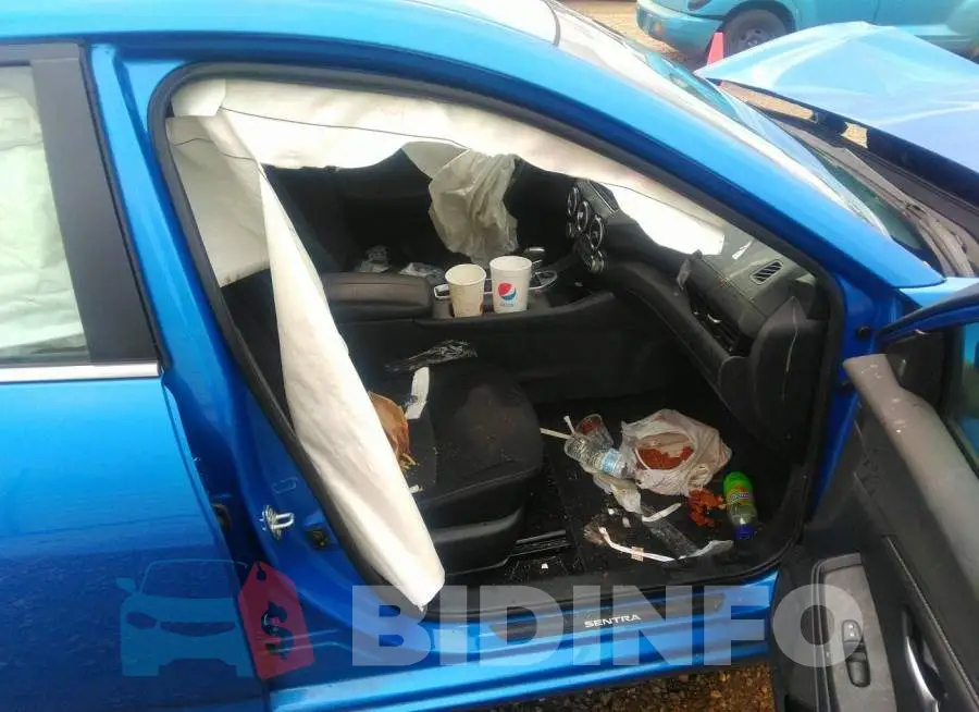 3N1AB8CV3NY210967 Photo# 5