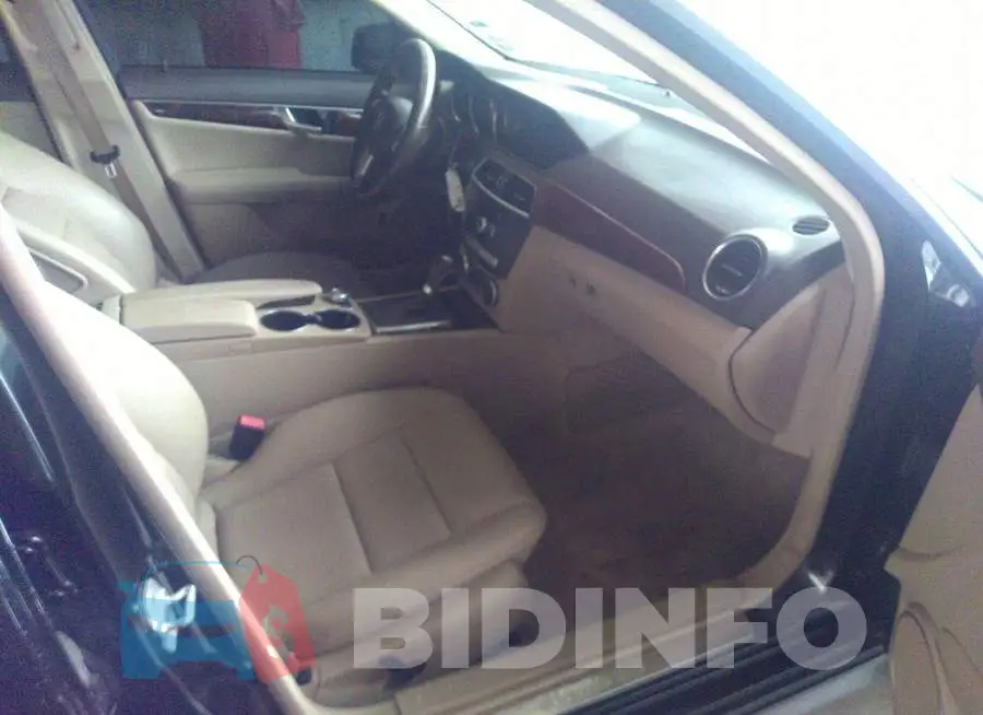 WDDGF4HB0EA945807 Photo# 5