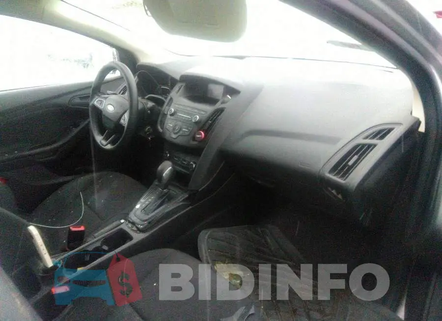 1FADP3E20JL283725 Photo# 5