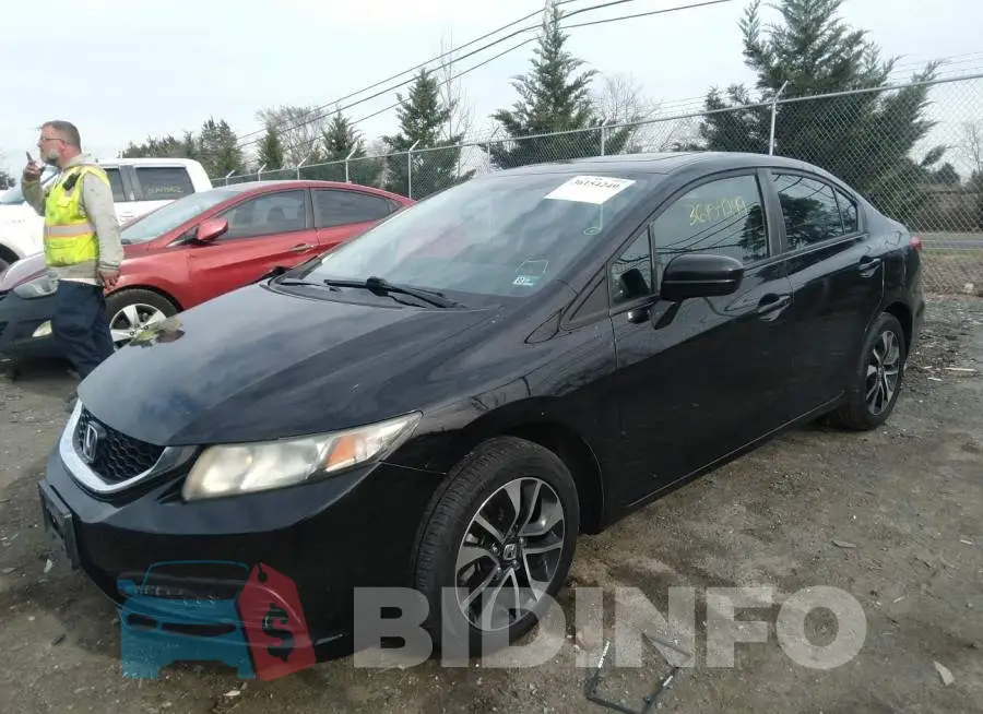19XFB2F84FE070212 Photo# 2