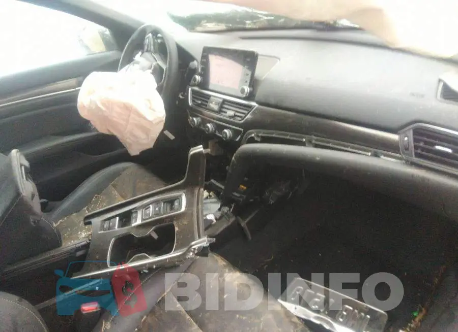 1HGCV2F30MA024652 Photo# 5