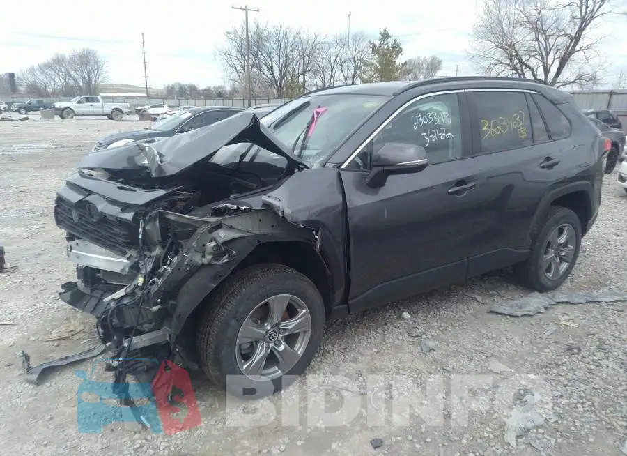 2T3P1RFVXNC257142 Photo# 2