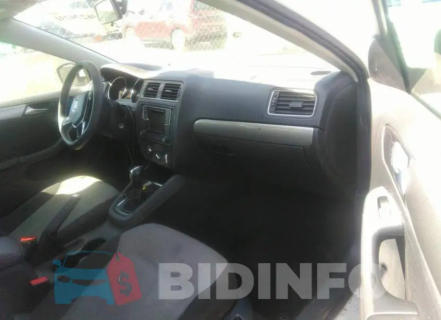 3VW2B7AJ6HM334896 Photo# 5