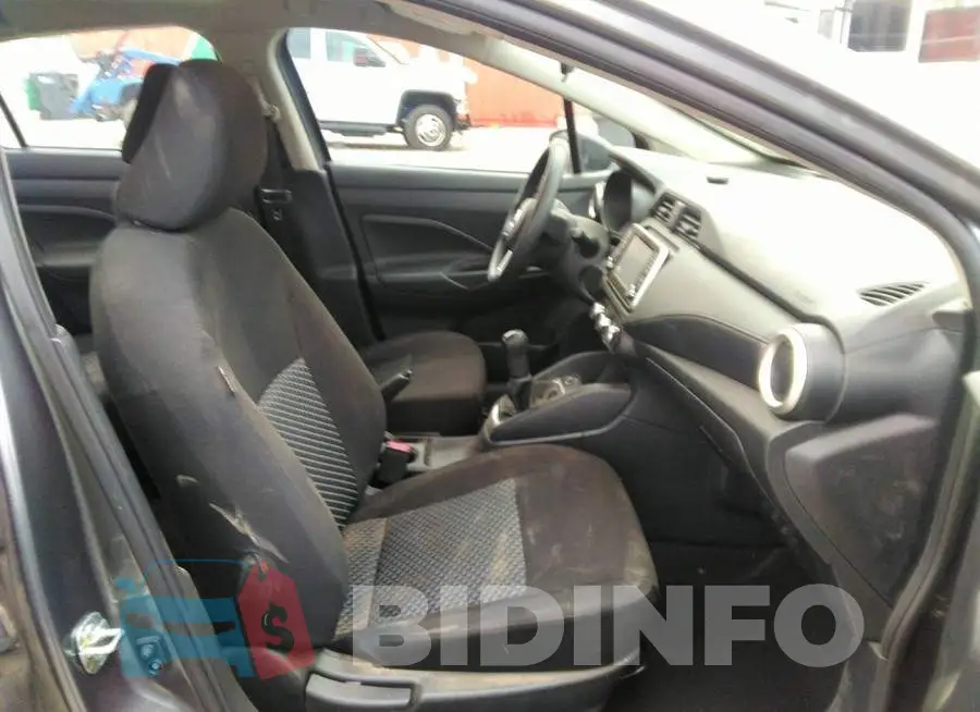 3N1CN8BV8ML879796 Photo# 5