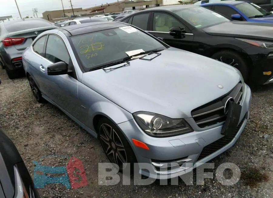 WDDGJ4HB2DG152874 Photo# 1