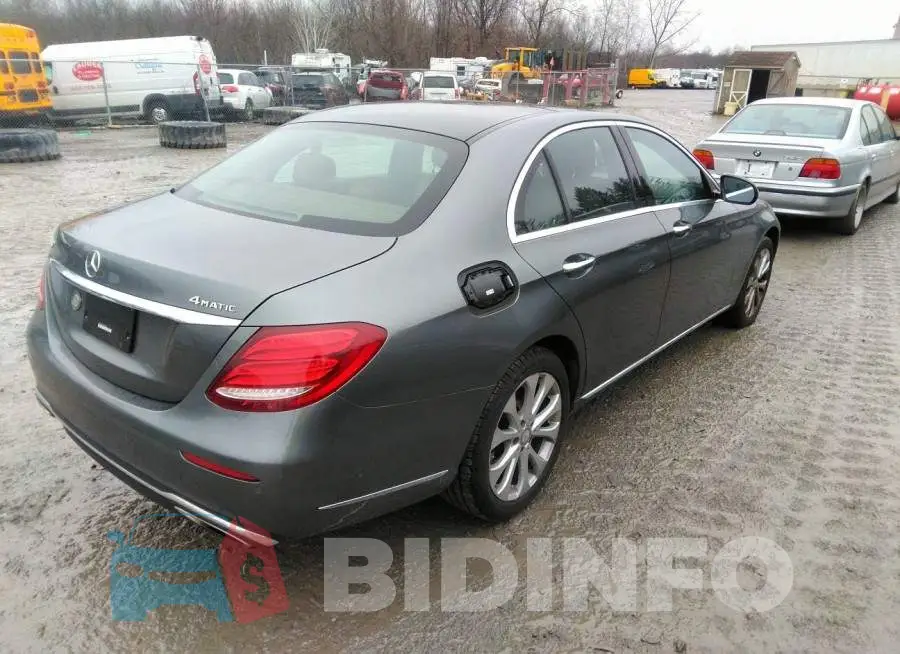 WDDZF4KB0HA108450 Photo# 4