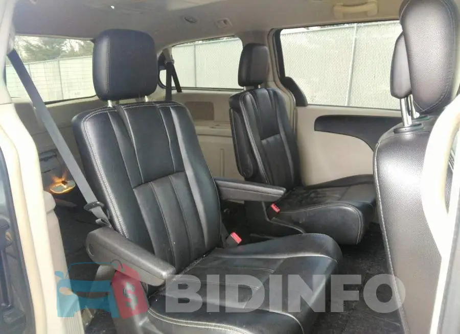 2C4RC1BG2DR677738 Photo# 8