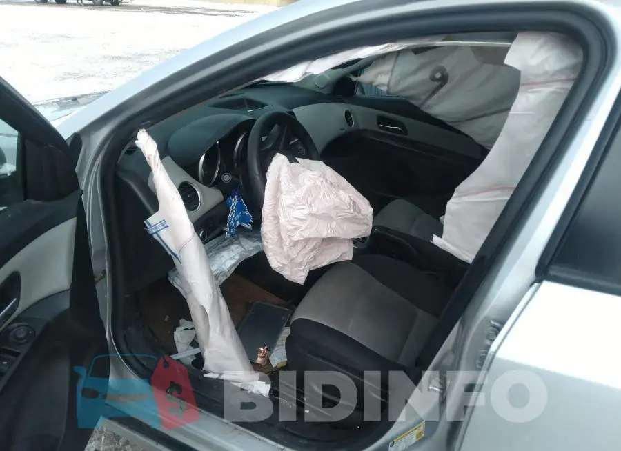 1G1PA5SH1E7326294 Photo# 5