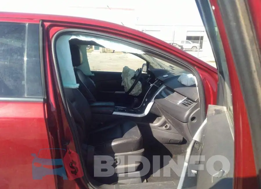 2FMDK3JC8DBE25357 Photo# 5