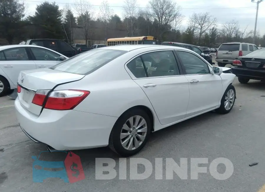 1HGCR2F7XEA166113 Photo# 4