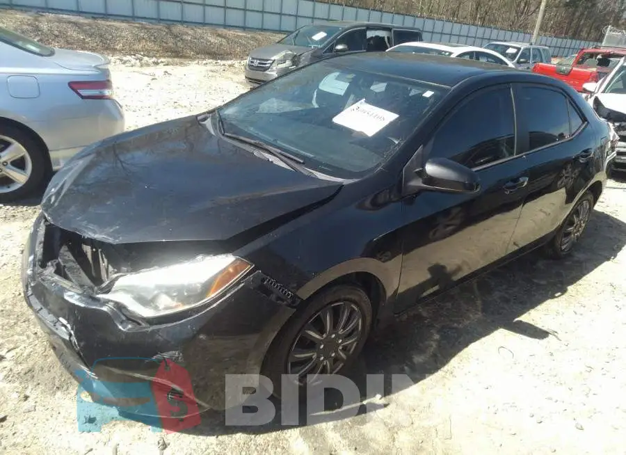 2T1BURHEXFC324170 Photo# 2